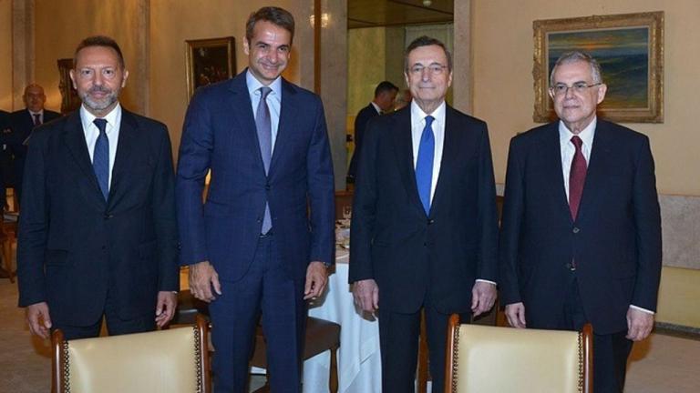 Μηνύματα από ένα δείπνο