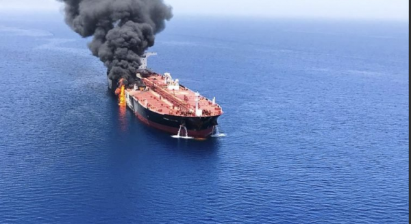 Ιράν : Αλλάζει πορεία το δεξαμενόπλοιο – Τι ανακοίνωσε ο Πέμπτος Στόλος