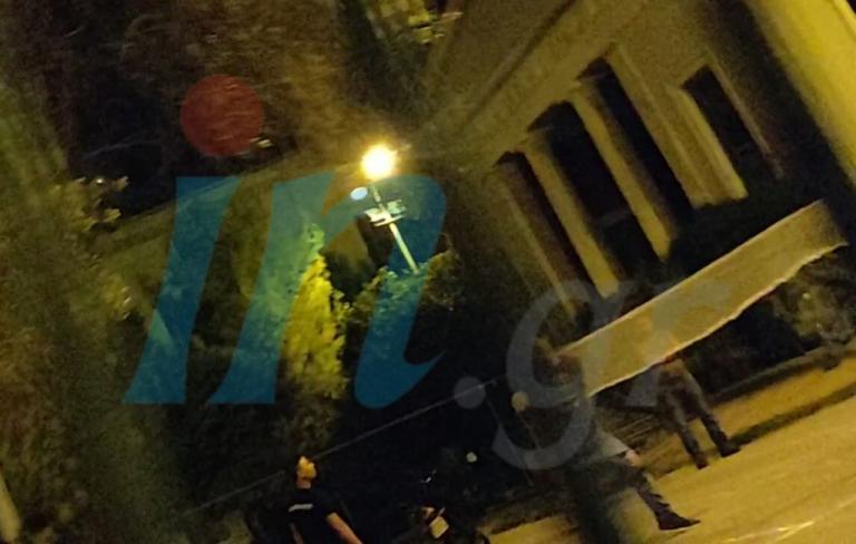 Έκαναν… γήπεδο τον ιστορικό χώρο του Πολυτεχνείου