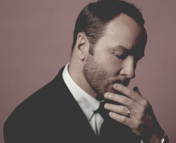 Ο σχεδιαστής Τομ Φορντ πουλά τo σπίτι του στο Λος Άντζελες