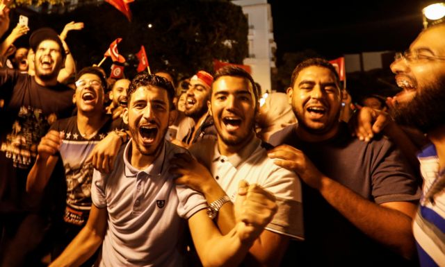 Πολιτικός σεισμός στην Τυνησία