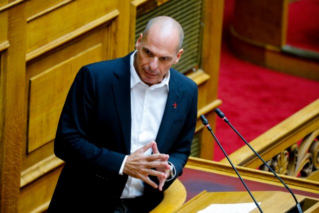 Βαρουφάκης : Επίκαιρη ερώτηση σε Μητσοτάκη για Brexit