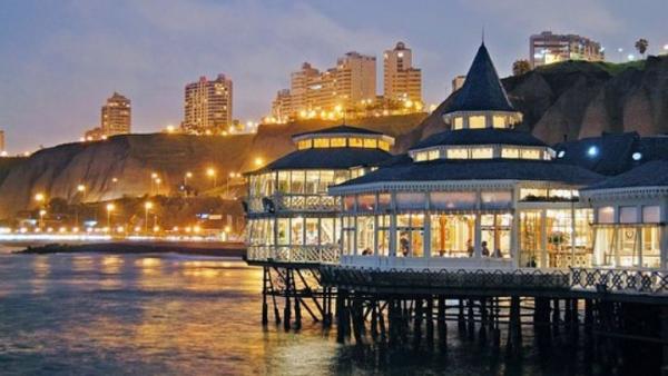 Περού : Πρόστιμο σε εστιατόριο γιατί έδινε καταλόγους χωρίς τιμές σε γυναίκες