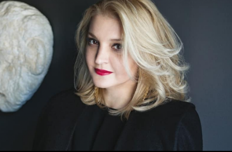 Σοφία Κοκοσαλάκη : Ο κόσμος της μόδας αποχαιρετά την κορυφαία σχεδιάστρια