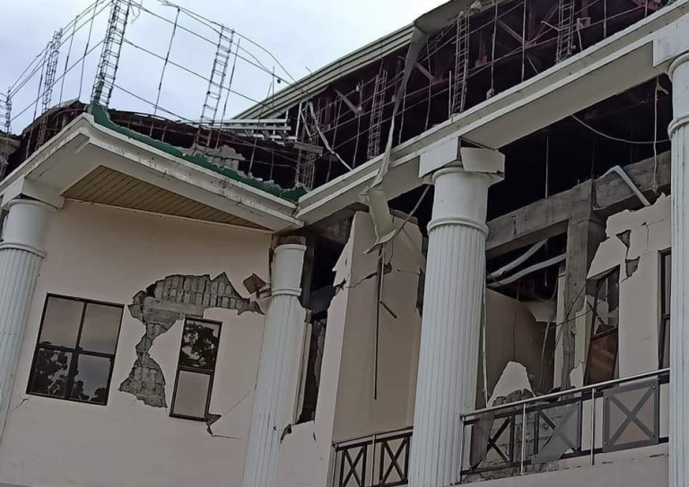 Φιλιππίνες : Ένας μαθητής νεκρός και πολλοί τραυματίες από το σεισμό