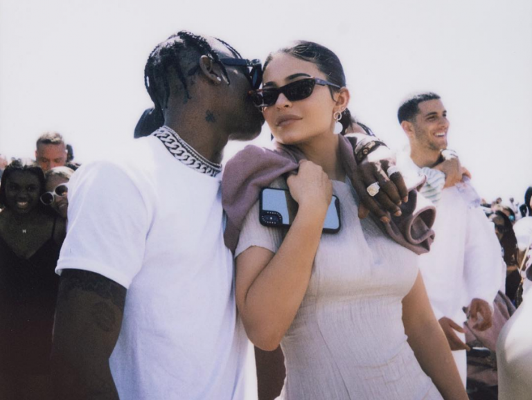 Κάιλι Τζένερ : Χώρισε με τον Τράβις Σκοτ;