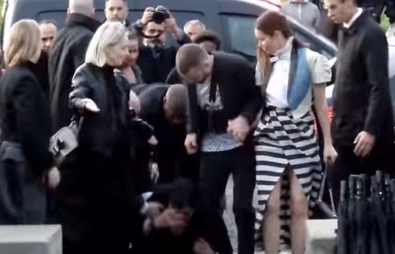 Τζάστιν Τίμπερλεϊκ : Άγνωστος άνδρας τον άρπαξε από το πόδι