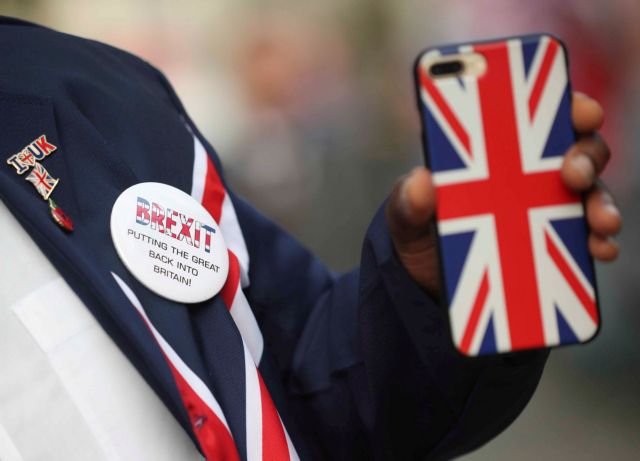 Brexit : Δίχως τέλος το σίριαλ, ενώ ο Τζόνσον επιμένει για εκλογές