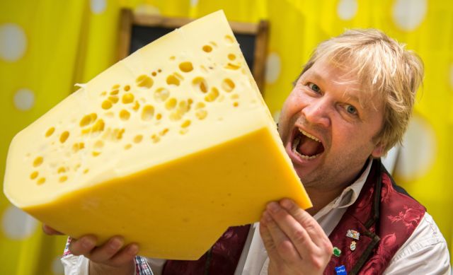 Έρευνα : Τα γαλακτοκομικά αυξάνουν τον κίνδυνο εμφάνισης καρκίνου του προστάτη