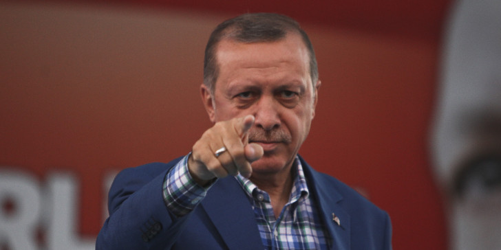 Ερντογάν σε ΝΑΤΟ: Θα σταθείτε δίπλα στον σύμμαχο ή στους τρομοκράτες;