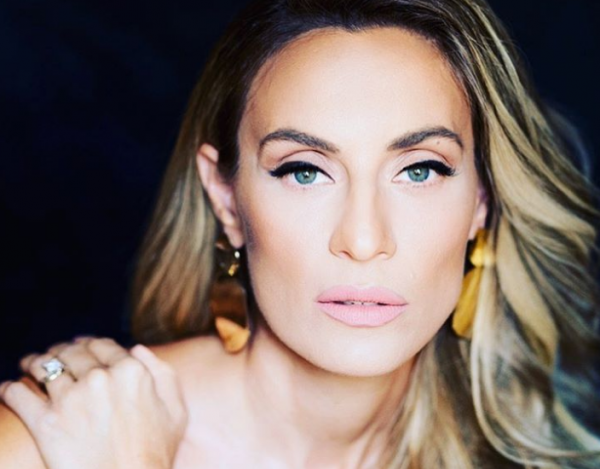 Ελεονώρα Μελέτη : Η φλογερή αλλαγή στο look της