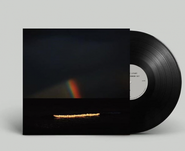 Κάτω από τον ουρανό των Electric Litany