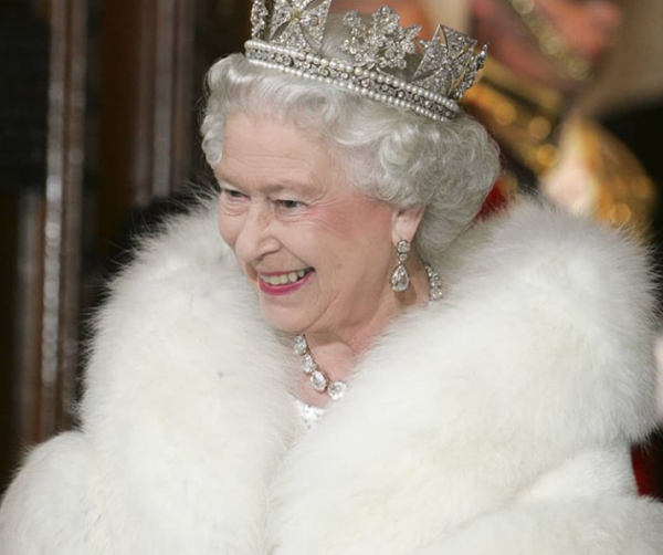 Τα μυστικά της γκαρνταρόμπας της βασίλισσας Ελισάβετ