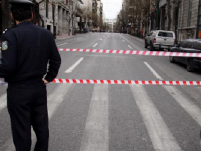 Παρελάσεις 28ης Οκτωβρίου : Ποιοι δρόμοι θα είναι κλειστοί σε Αθήνα, Πειραιά και Θεσσαλονίκη