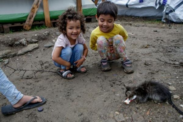 Ταξίδια απελπισίας : Σε μη ασφαλείς δομές τα προσφυγόπουλα στην Ελλάδα