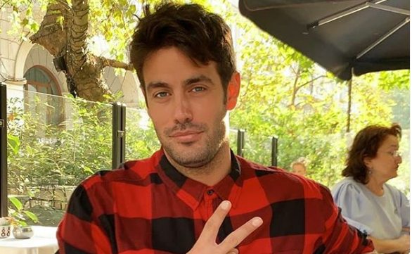 Κώστας Μαρτάκης: Οι γυναίκες και η διεθνής καριέρα