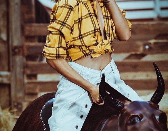 GNTM : Πρώην μοντέλο πόζαρε μόνο με… ένα ρούχο