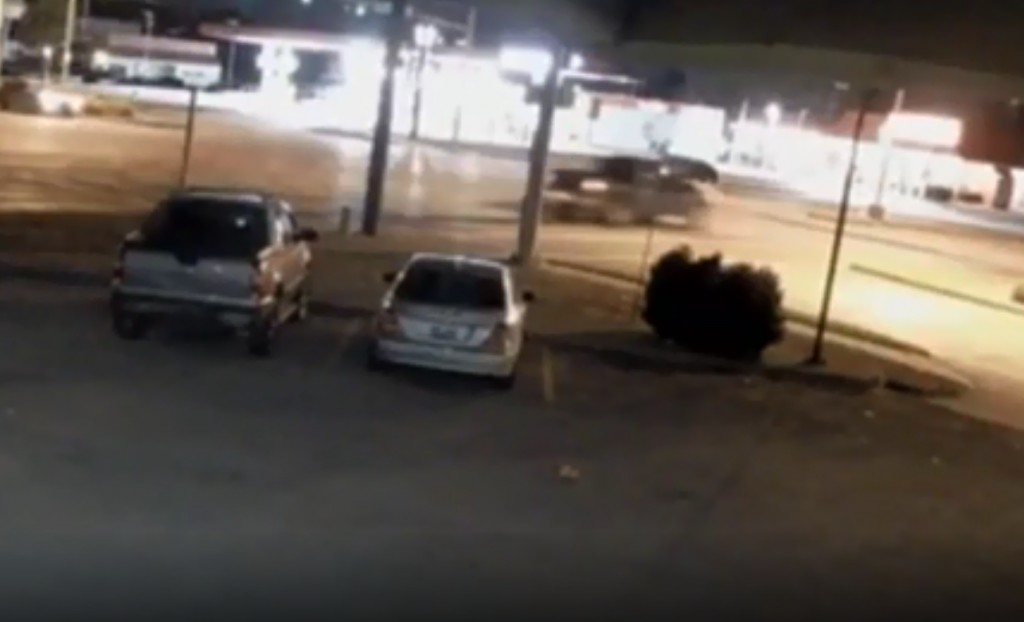 ΗΠΑ : Σοκαριστικό βίντεο από σφοδρό τροχαίο