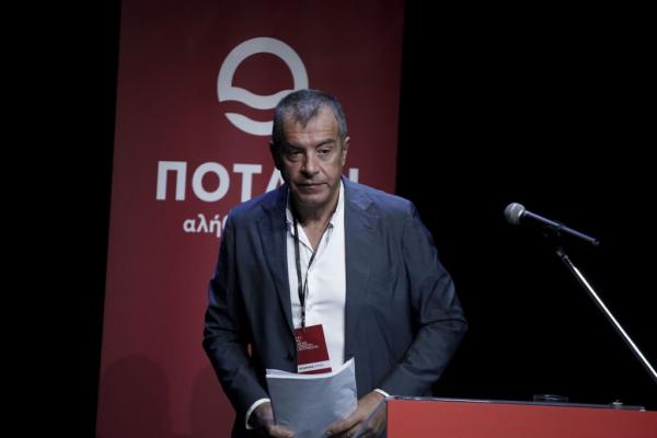 Σταύρος Θεοδωράκης: Να κοιτάξουμε κατάματα την ήττα, να κοιτάξουμε κατάματα το μέλλον