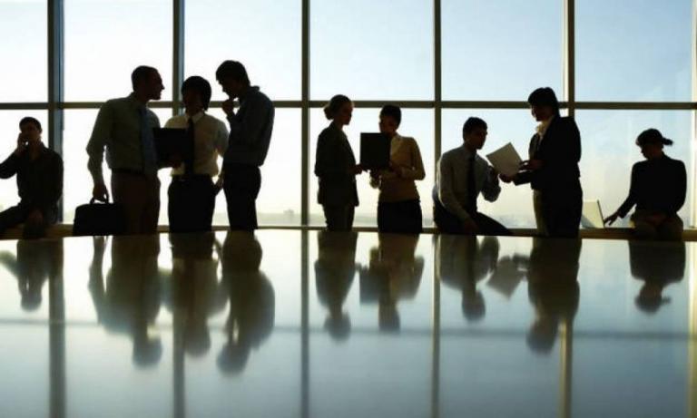 Δημόσιο : 7.225 μετατάξεις και στο βάθος προσλήψεις – Το σχέδιο του υπουργείου