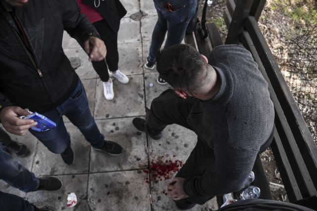 Καβούρι : Τέσσερις τραυματίες από τις συμπλοκές ΜΑΤ και φοιτητών