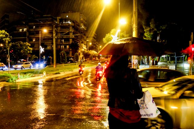 Καιρός : Καταιγίδες, χαλάζι και θυελλώδεις άνεμοι – Εντονα φαινόμενα και στην Αττική