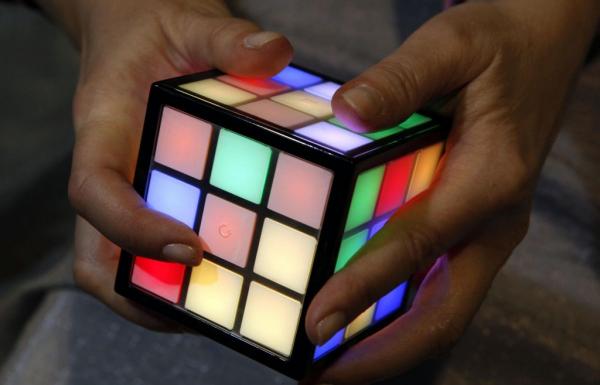 Πώς θα λύσεις τον κύβο του Ρούμπικ μέσα σε ένα λεπτό