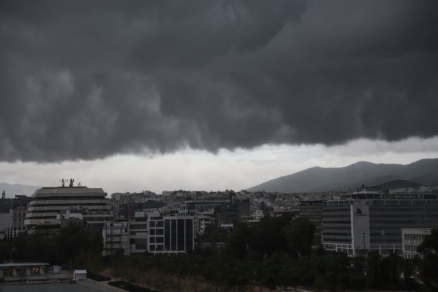 Κακοκαιρία : Σε συναγερμό ο κρατικός μηχανισμός για τον «Γηρυόνη» - Πού και πότε θα «χτυπήσει»