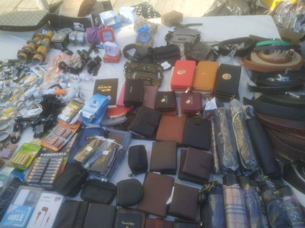 Πρόστιμα 3.400 ευρώ για παρεμπόριο στην Αθήνα