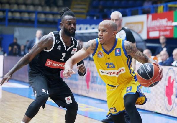 Ζούρος: «Ανεπίτρεπτη η εικόνα μας στα τελευταία λεπτά»