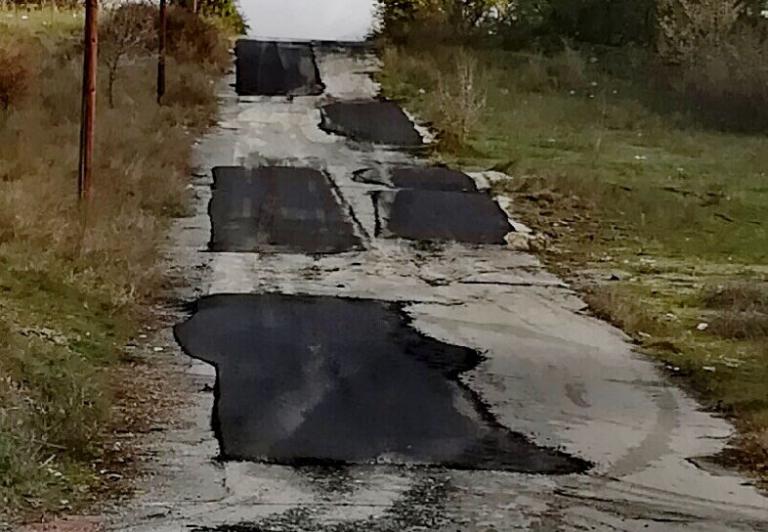 «Μπαλώματα» και κακοτεχνίες σε δρόμους της Κοζάνης