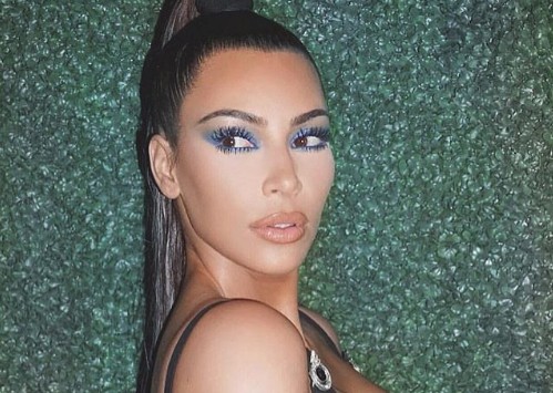 Κιμ Καρντάσιαν: Δείτε πώς πόζαρε μαζί με την κόρη της