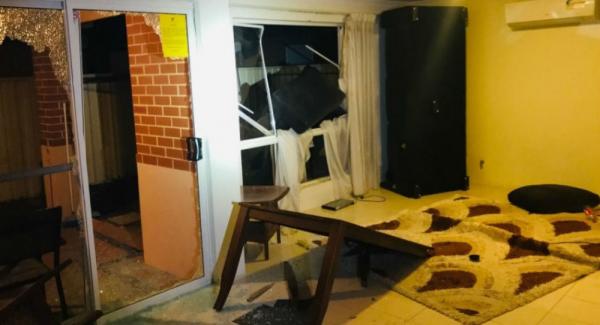 Aυστραλία : Νοίκιασαν σπίτι Airbnb για πάρτι και το κατέστρεψαν ολοσχερώς