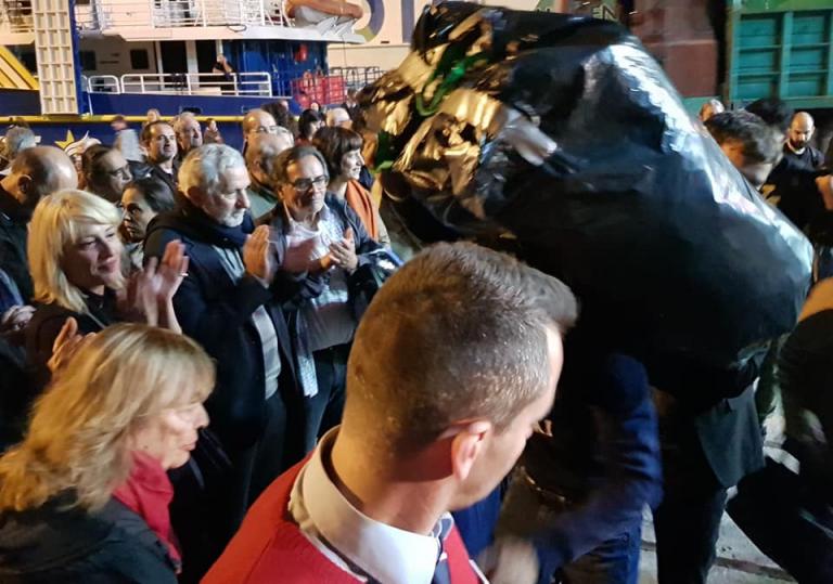 Τώρα θυμήθηκε η Δούρου και ο ΣΥΡΙΖΑ τους πρόσφυγες και μετανάστες;