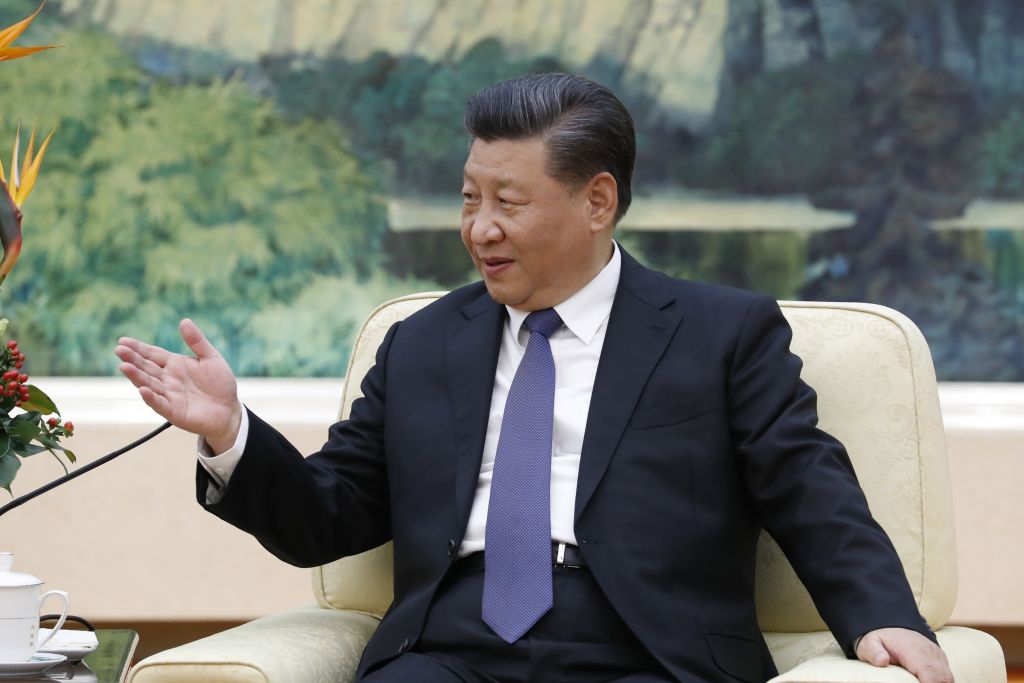 Στην Αθήνα ο κινέζος πρόεδρος - Οι 16 συμφωνίες που θα υπογράψει