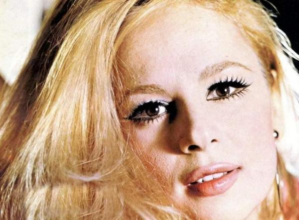 Αλίκη Βουγιουκλάκη : Η σπάνια φωτογραφία από τα «Χτυποκάρδια στο Θρανίο»