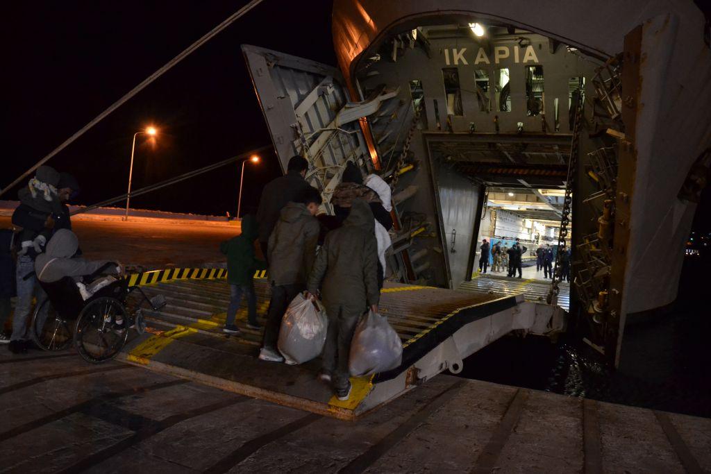 Μόρια : Σε εξέλιξη επιχείρηση μετακίνησης 815 αιτούντων άσυλο