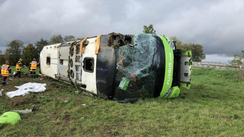 Γαλλία : Σοκαριστικό τροχαίο με λεωφορείο – 33 τραυματίες