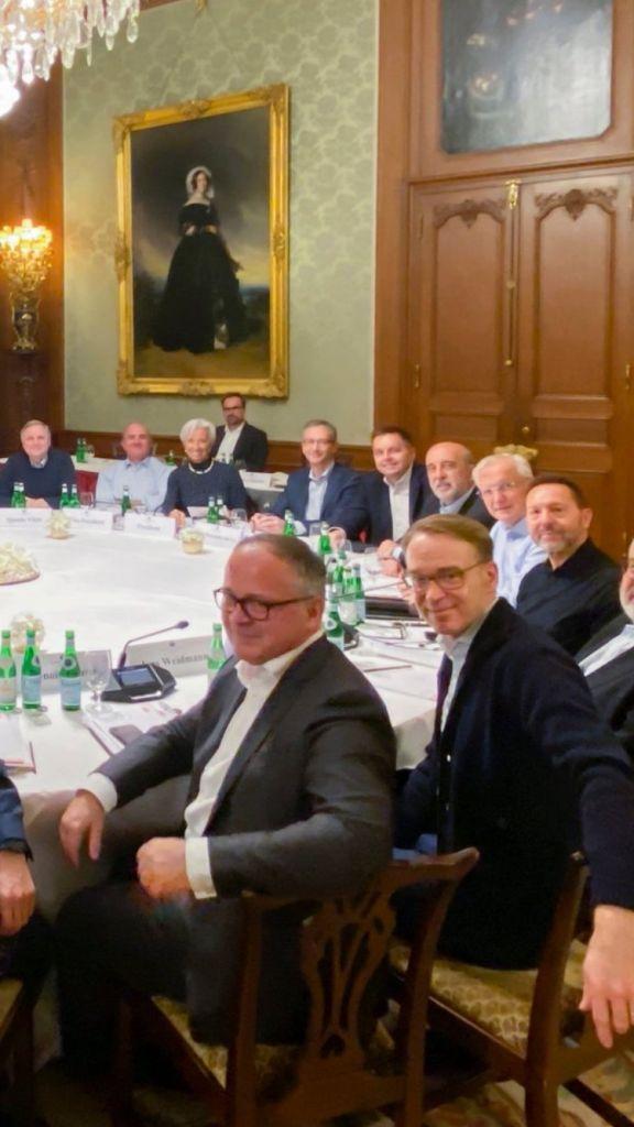 Οι κεντρικοί τραπεζίτες σε… casual εμφάνιση