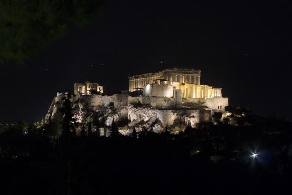 Στα μπλε θα «ντυθεί» η Ακρόπολη για χάρη της Unicef