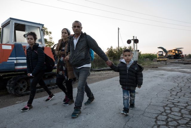 Γιαννιτσά : Αντιδράσεις κατά την άφιξη λεωφορείου με πρόσφυγες