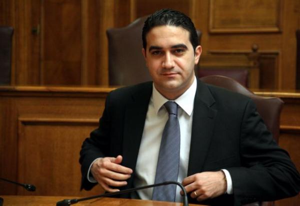 Κίνημα Αλλαγής : Η κυβέρνηση καθυστέρησε στο θέμα των χρεώσεων των τραπεζών