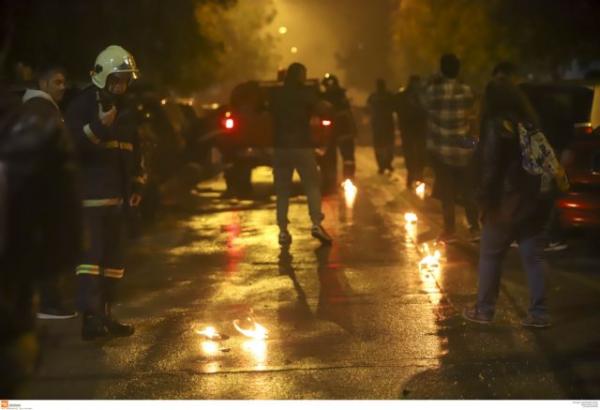 Εξάρχεια : Επίθεση των ΜΑΤ κατά δημοσιογράφου που κατέγραφε τις προσαγωγές