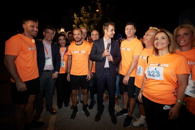 Μητσοτάκης: Εκκίνηση στον νυχτερινό αγώνα δρόμου