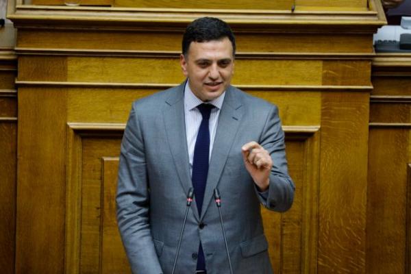 Κικίλιας: Έρχονται μειώσεις στις τιμές των φαρμάκων και τσουχτερά πρόστιμα για το κάπνισμα