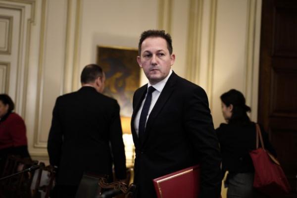 Πέτσας για Ρουβίκωνα : Η επίθεση στο σπίτι του Άδωνι Γεωργιάδη είναι τραμπούκικη και φασιστική