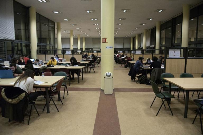 «Μου προσέφερε προσωρινή ανακούφιση» – Τι κατέθεσε ο φοιτητής που εκσπερμάτωσε στην πλάτη φοιτήτρια του ΑΠΘ