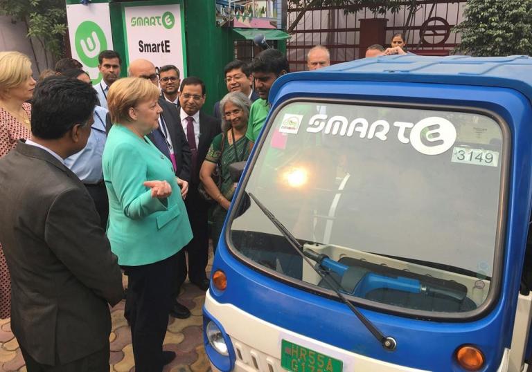 Μέρκελ : Ενα εκατομμύριο σταθμοί φόρτισης ηλεκτρικών αυτοκινήτων έως το 2030