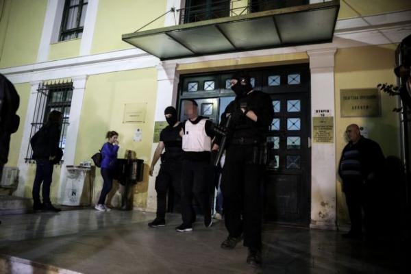 Επαναστατική Αυτοάμυνα : Αθώος δηλώνει μέσα από τα κρατητήρια ο 41χρονος