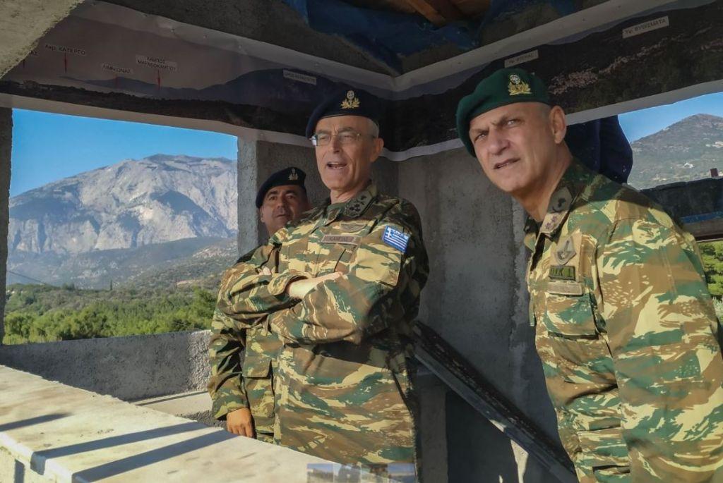 Σε φυλάκια σε Σάμο και Ικαρία ο αρχηγός ΓΕΣ